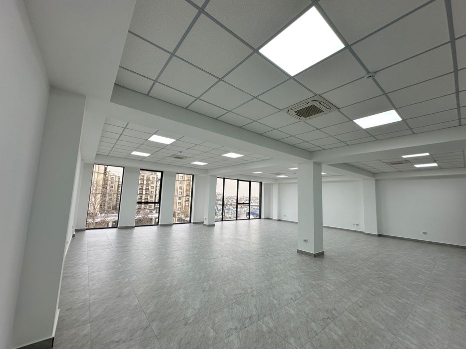 Ofis v Business centre