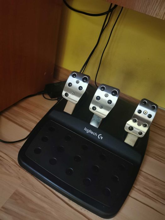Logitech G29 + Скоростен лост