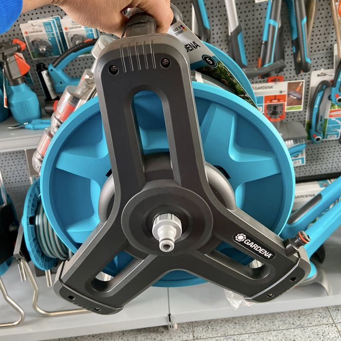 Настенный шланг Gardena 20 м (шланг для полива)