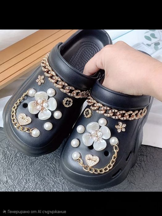 Кроксове с цветя.