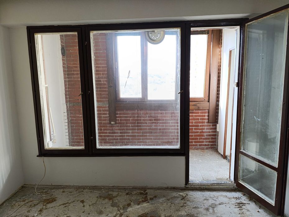 Продава се Двустаен апартамент в Дупница - 50 кв.м за 337 €/кв.м - Снимка #2