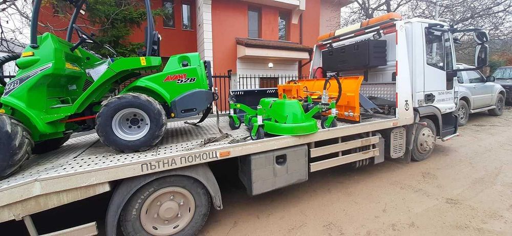 Мини челен товарач AVANT 528/5 Приставки/Отлично Състояние!!!