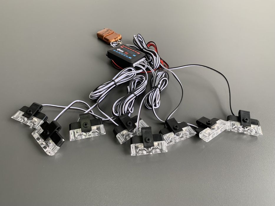 Stroboscoape auto LED grila 2x8 rosu albastru wireless