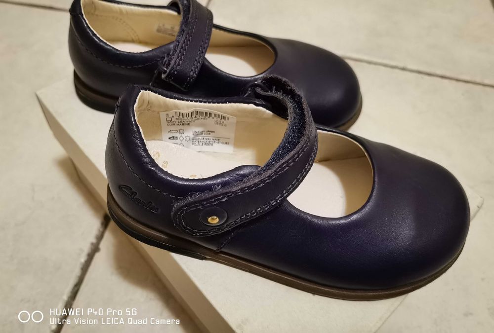 CLARKS детски обувки