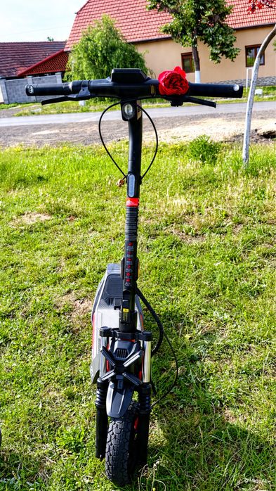 Trotineta electrica segway-ninebot