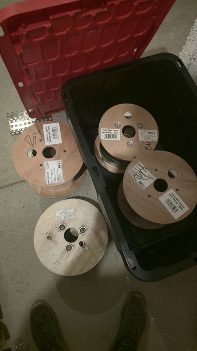 Cablu fibra optica interior alba 2 fire tamburi de 500m