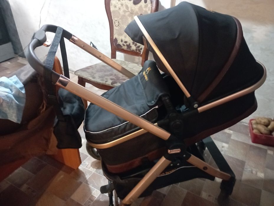 Продам коляску 2 в 1