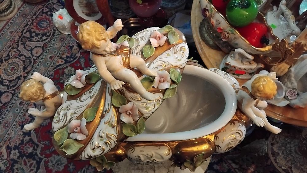 Два порцеланови класически супника - МАЙСЕН