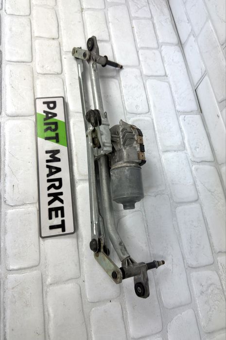Механизъм с моторче чистачки AUDI Q5 8R 8R1955023D