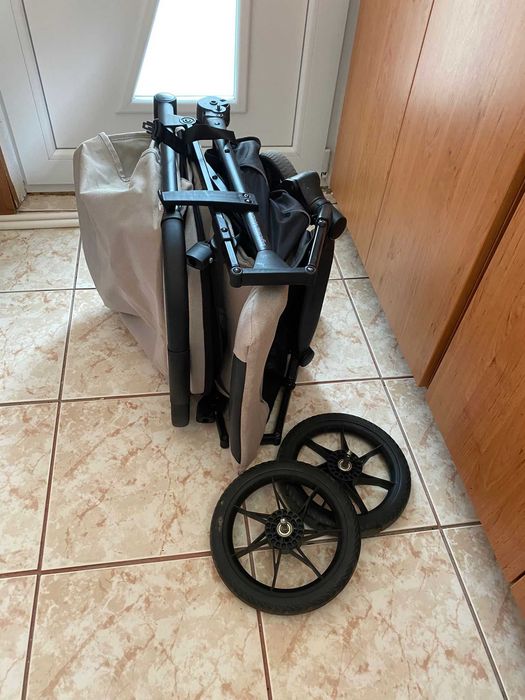 vand carucior Inglesina Maior pliabil