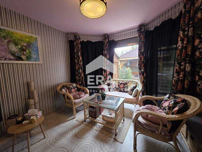 Дава се под наем Къща в Хасково, Дружба 1 - 262 кв.м за 390000 € - Снимка #6