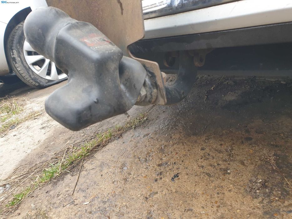 Cui Carlig Remorcare Tractare Complet cu Instalatie Electrica Volkswagen Passat B7 Break Combi 2010 - 2015 [K3757]