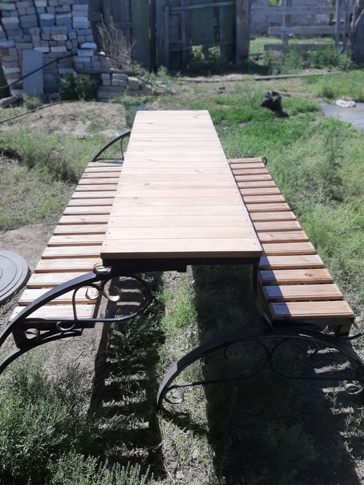 Продам стол лавочка трансформер.