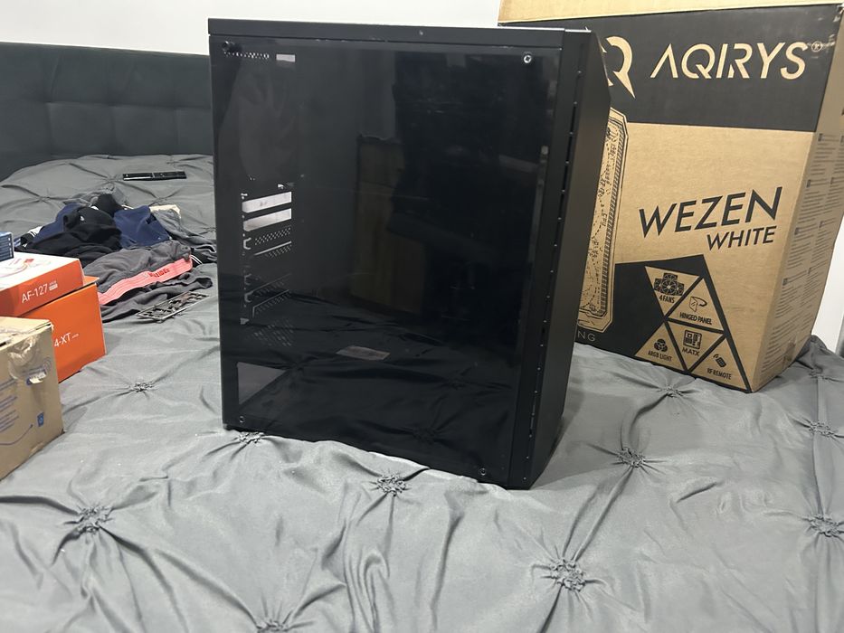 Piese pc cular sursa 5ventilatoare carcasa ssd toate 800 lei