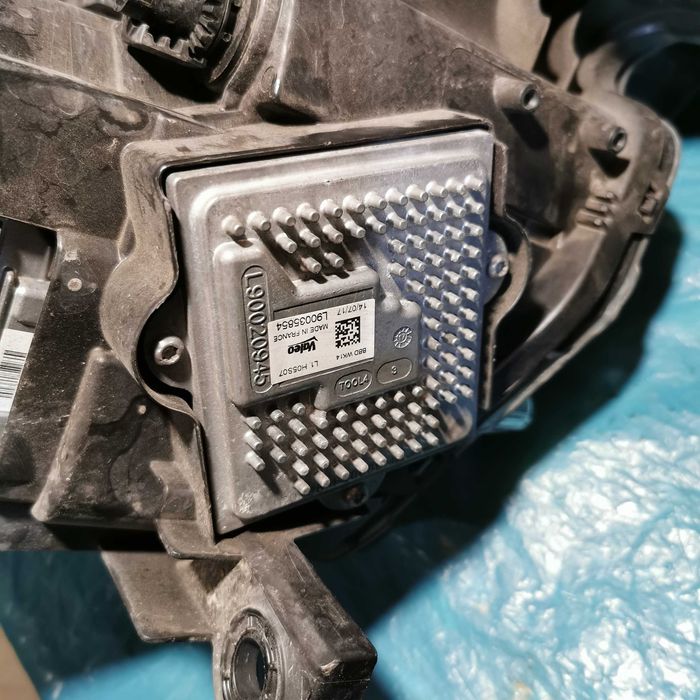 Оригинални фарове за Jeep grand cherokee wk2 trackhawk 2018 год.