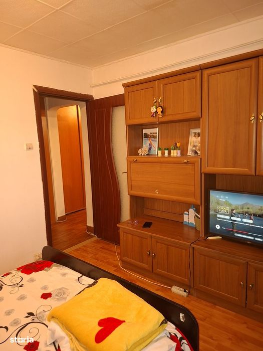 Apartament decomandat Rovine