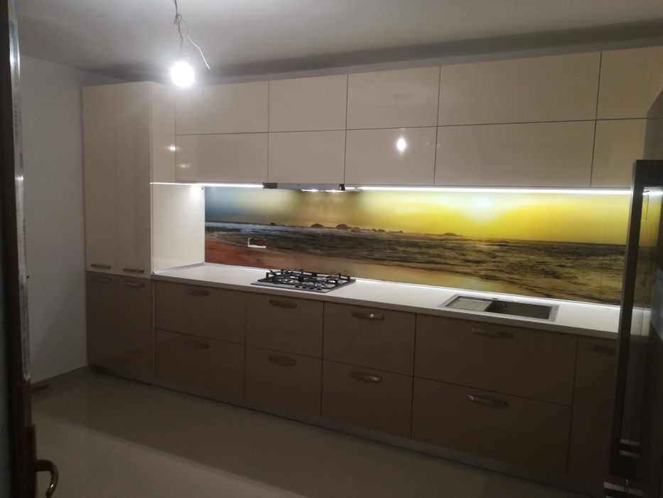 Mobilă la Comandă | Design 3D | Execuție și Montaj | 20+ Ani Experiență