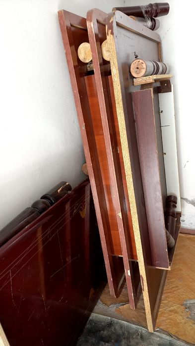 Продам столы 1. 95м ширина 95см