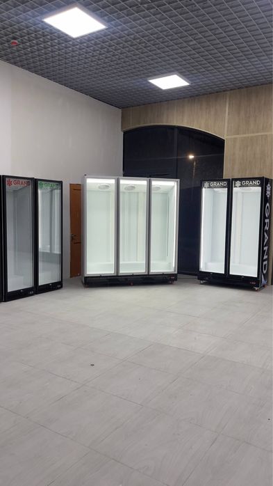 витрина холодилник