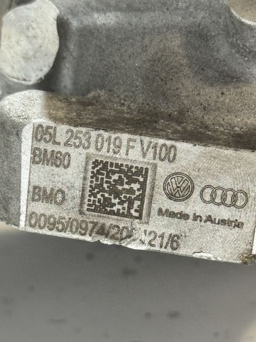 Турбина  Audi A4 B9 2.0TDi турбокомпресор