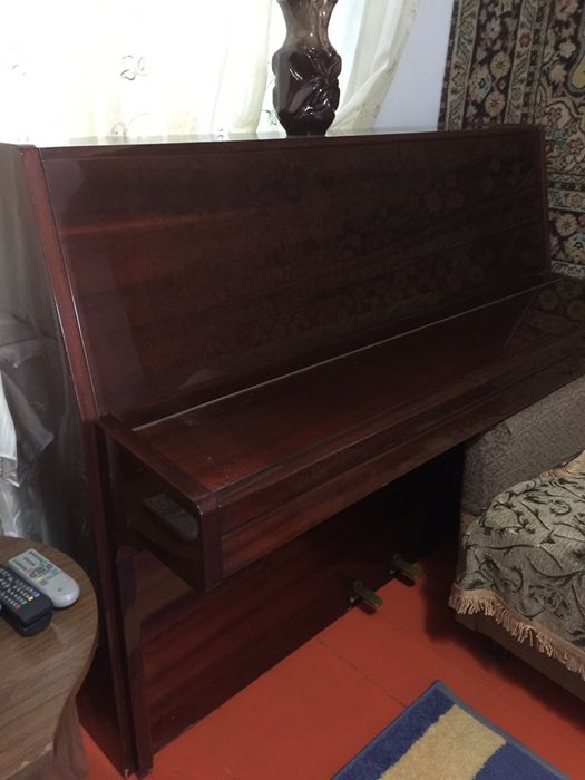 Пианино/фортепиано Riga