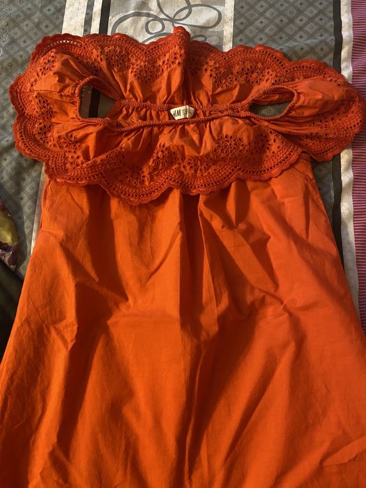 Разпродажба на рокли Zara, HM, Desigual и др.