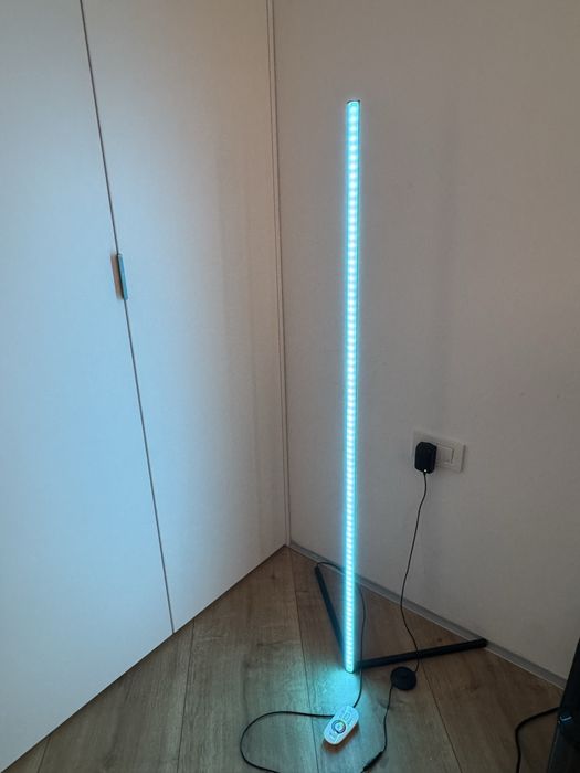 Lampa led  cu telecomanda