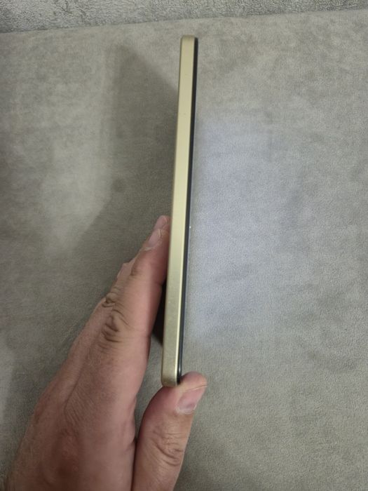 Продам телефон VIVO Y 35