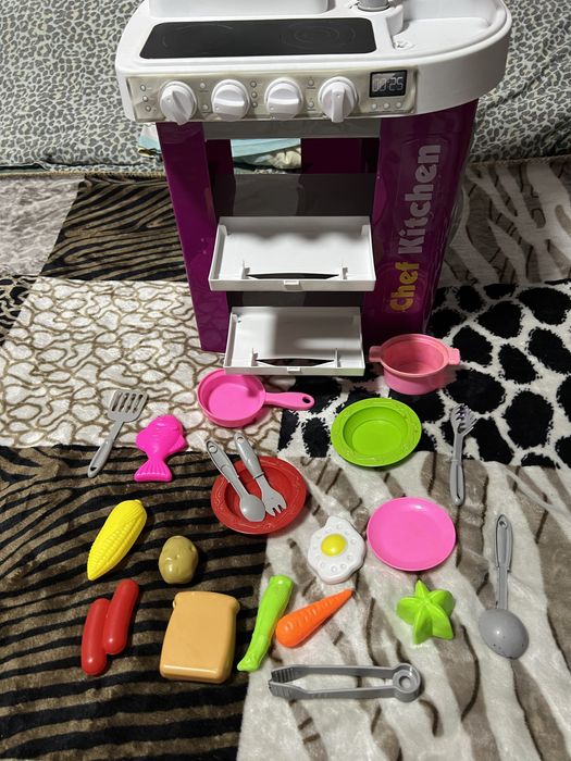 Продам детскую кухню