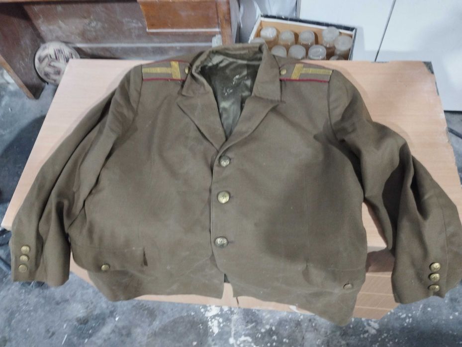 Стара полицейска униформа 1974 + фуражка