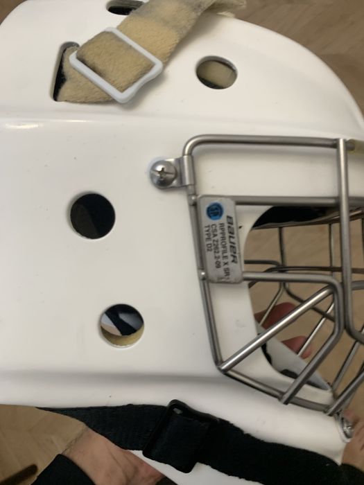 Шлем вратарский Bauer