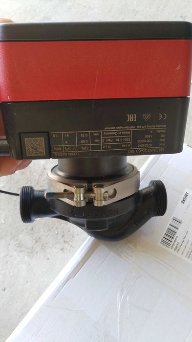 Циркулационна помпа grundfos magna3 25 60 180, грундфос Магна3