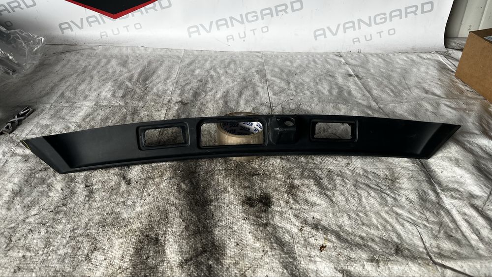 Porsche Cayenne багажна лайстна