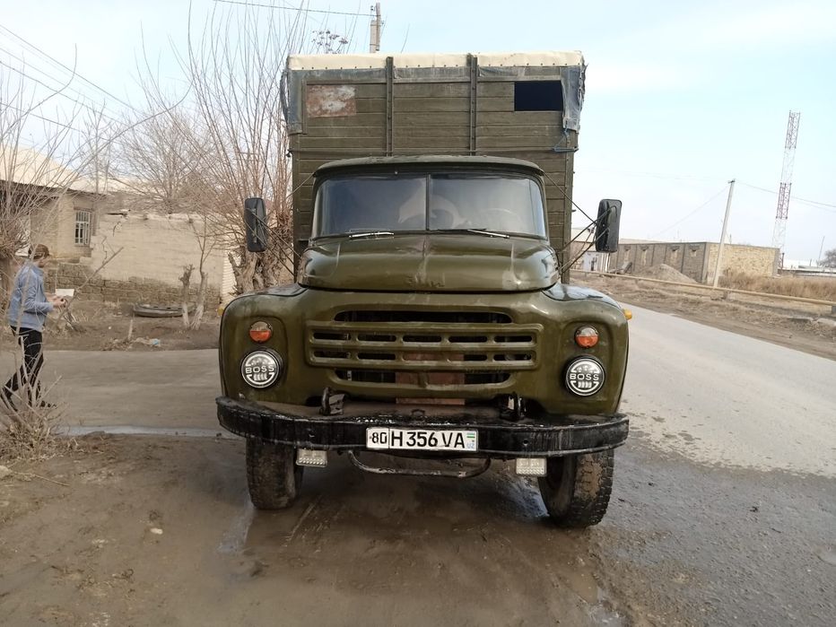 Зил 130 сотилади