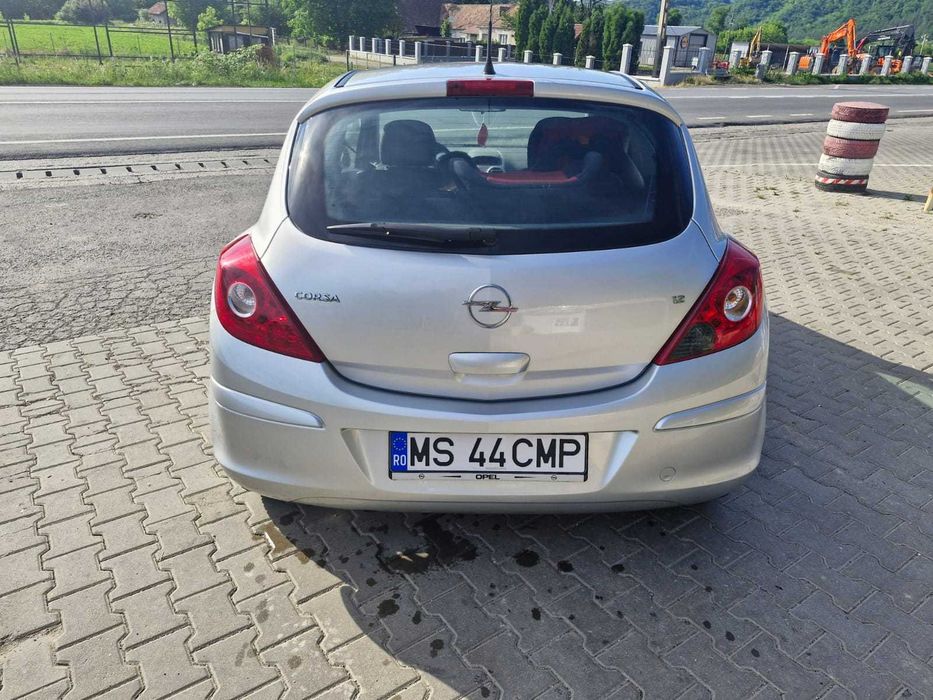 Vand opel corsa automat
