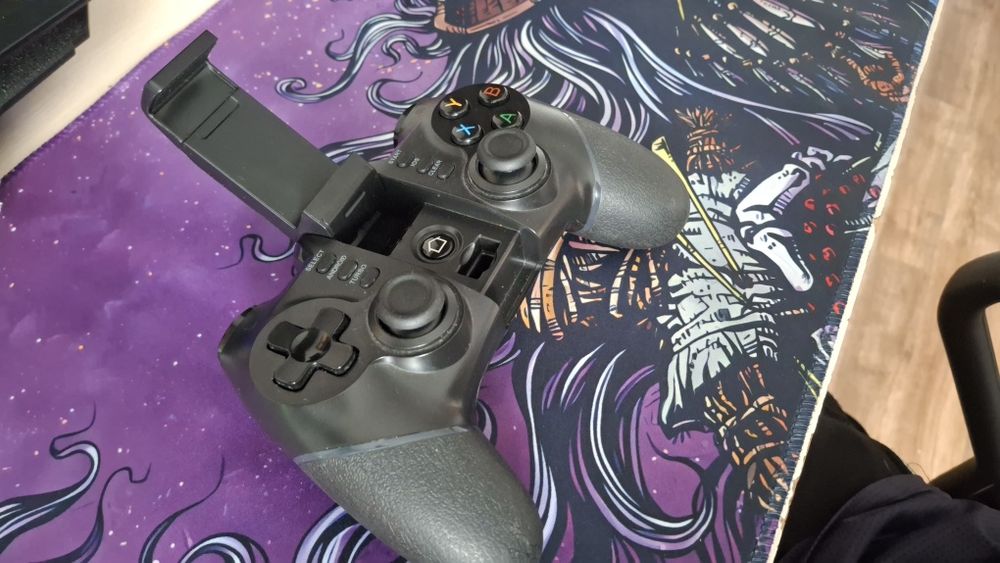 Геймпад iPega (джойстик) для телефона Android, iOS и ПК