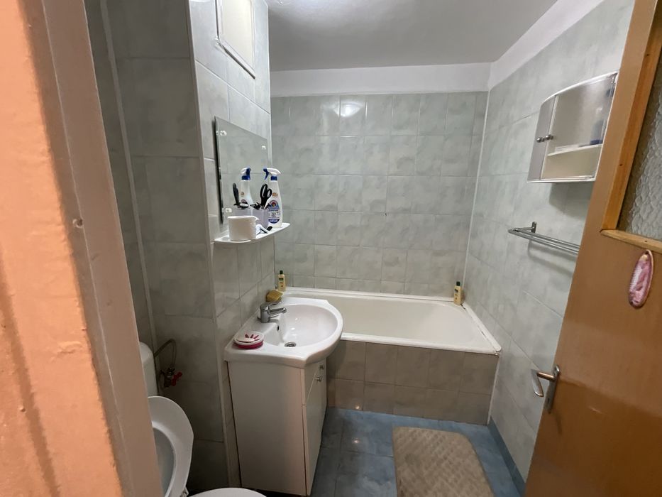 Proprietar vând apartament 4 camere șoseaua Alexandriei,Rahova