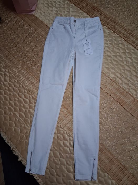 Blugi dama marimea 32 34 noi