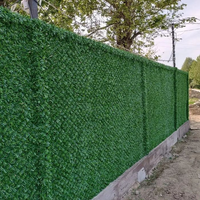 Suniy gazon devor искусственный забор