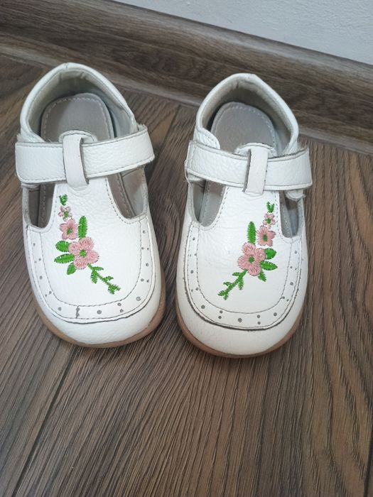 Pantofi piele fetita