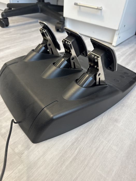 Volan cu pedale de vanzare!!!    Pentru PS 4-3