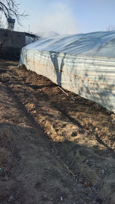 Parnika gap yo ishlatyapmiz salafani butun yertilmagan juda ajoyip