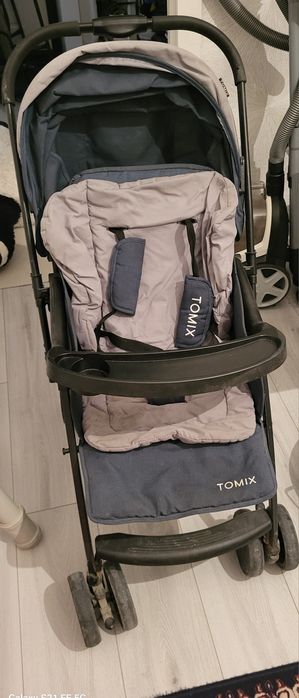 Продам коляску Tomix