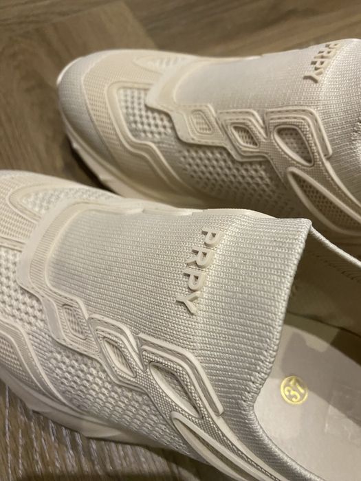 Кроссовки , кеды