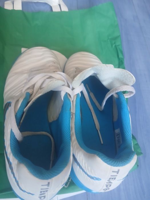 Продавам маратонки Nike.
