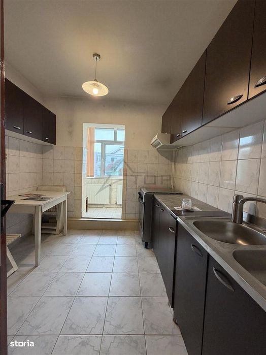 Apartament 2 camere, etajul 3, decomandat- Nicolina