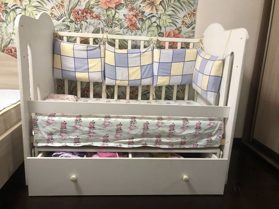 Манеж с матрацом