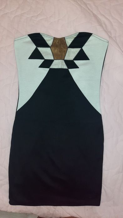 Къса рокля Bershka