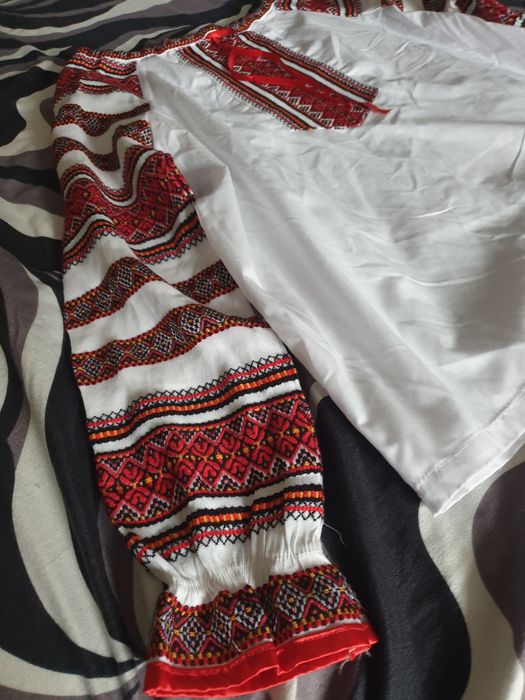 Costum popular 11-14ani nou