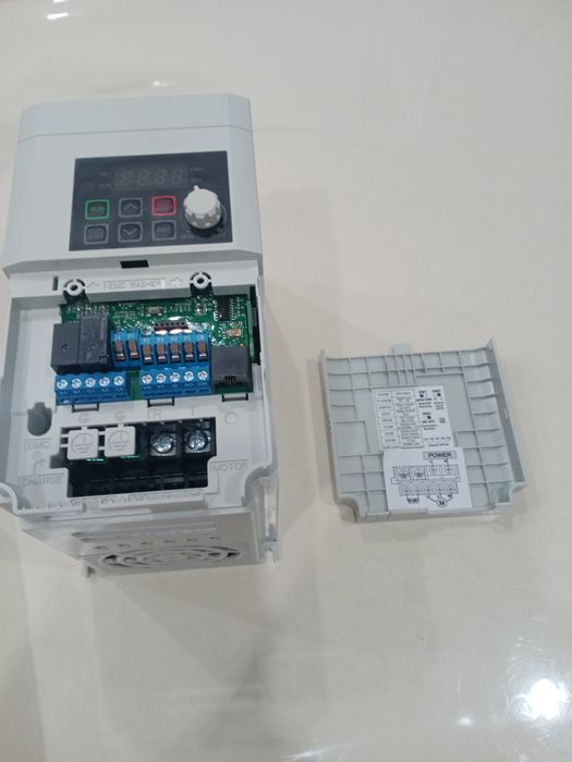 Преобразователь частоты 220V/3фазы